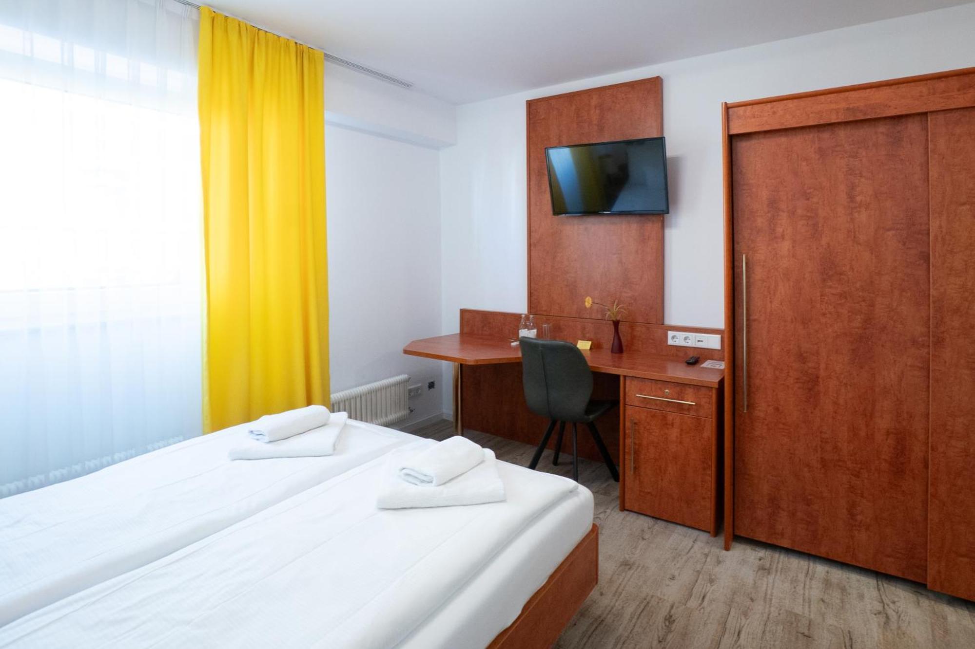 Hotel Zur Post Herne Bagian luar foto