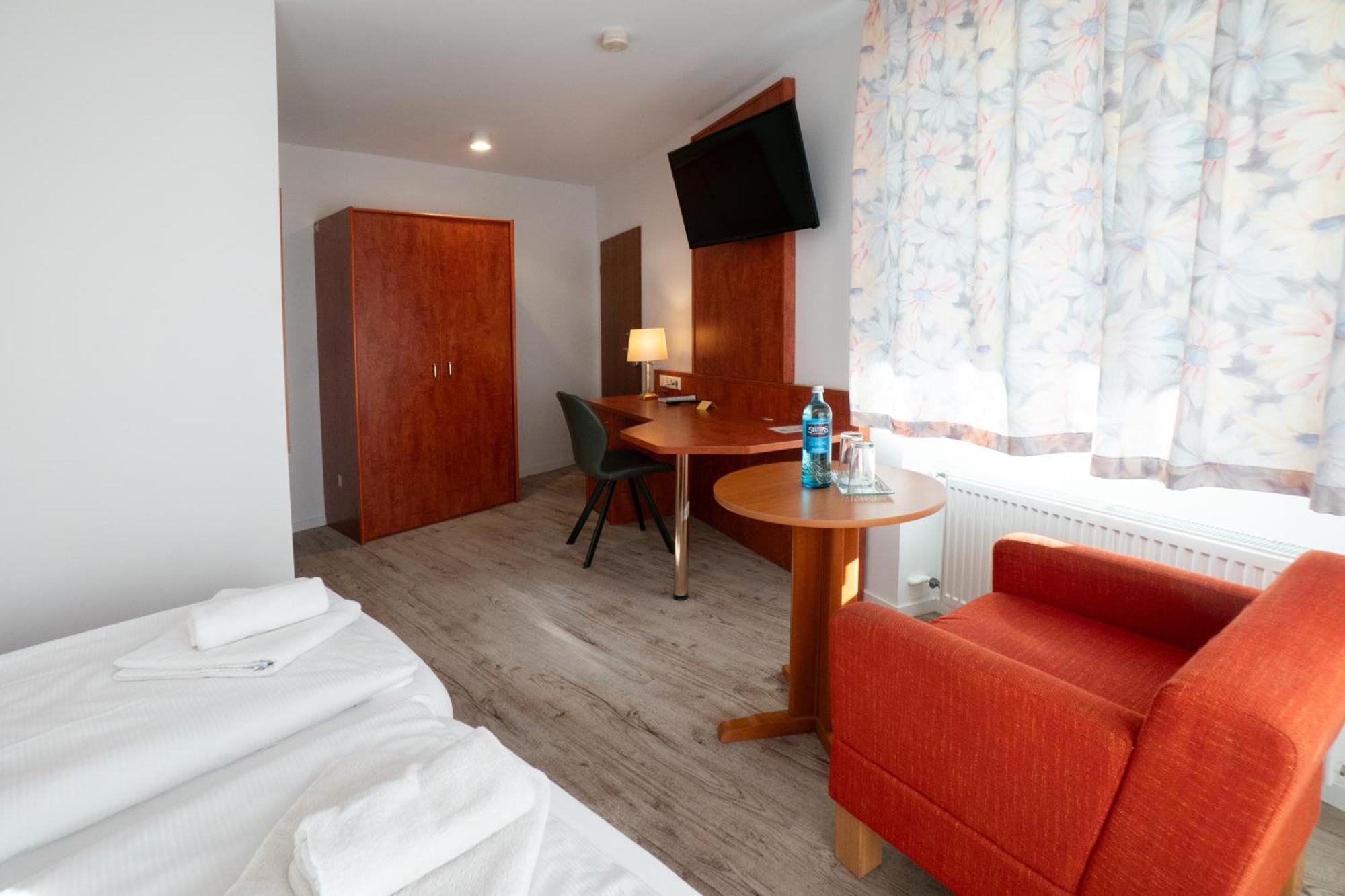 Hotel Zur Post Herne Bagian luar foto